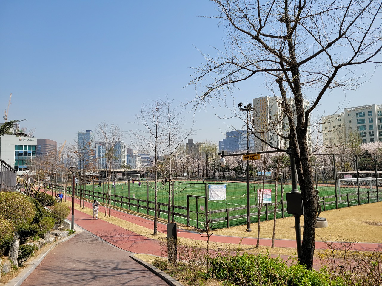 以技术革新
