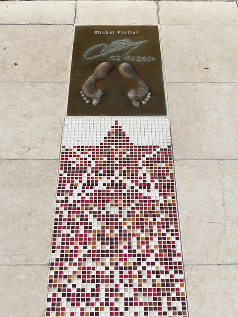 响它们的利 响它们的利